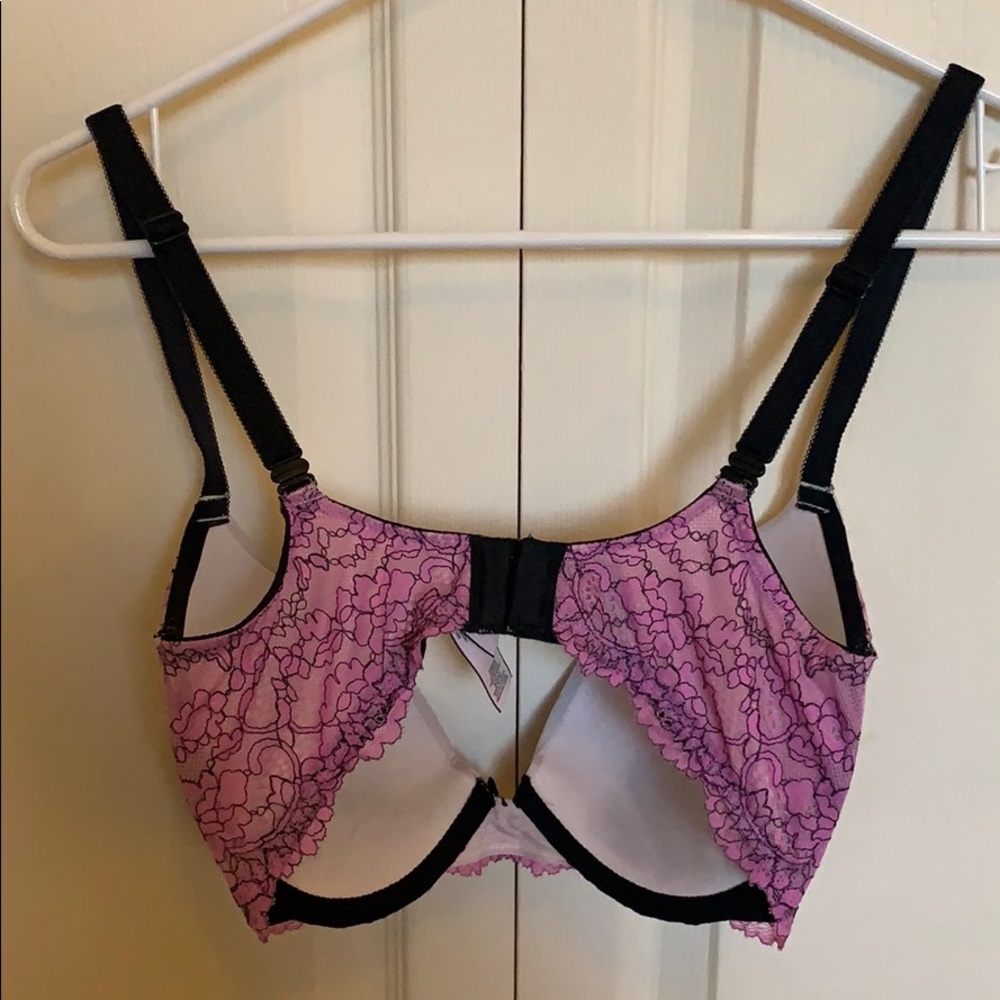 Gorgeous floral Victoria's Secret bra - Picture 4 of 5